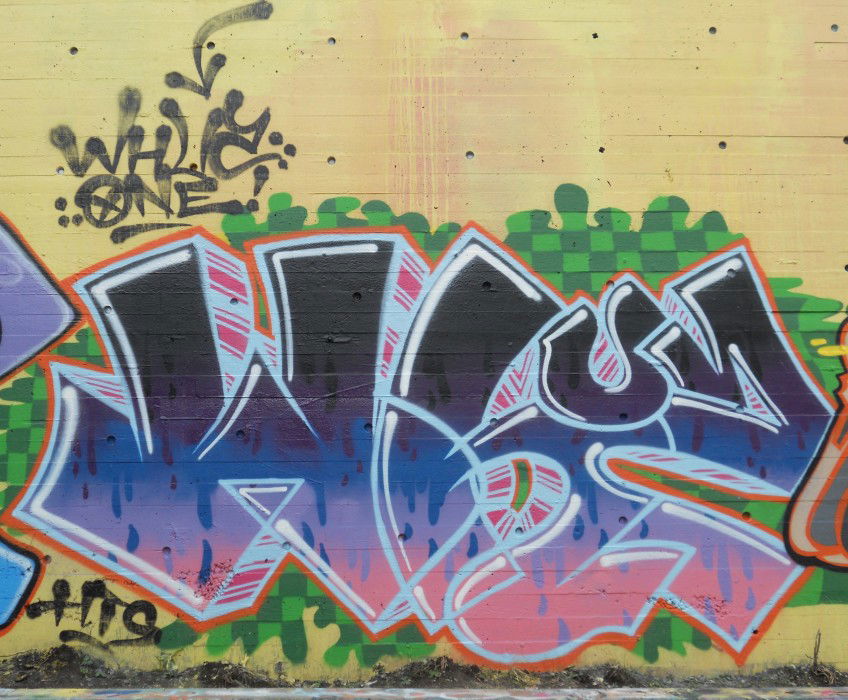 Graffiti Wall in Bergen - Photo by Waddap1 - Whuz, hts, jam