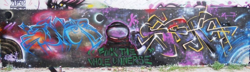 Graffiti Wall in Hanoi - Photo by WangDe (2013)