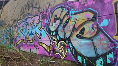 Graffiti Wall in Oldenburg  - Photo by Warichnicht - Funk, cue