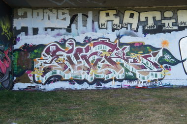 Graffiti Wall in Oldenburg - Photo by Warichnicht - srek, funk, cue (2016)