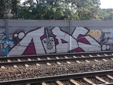 Graffiti Bombing in Hannover - Photo by Waterapple