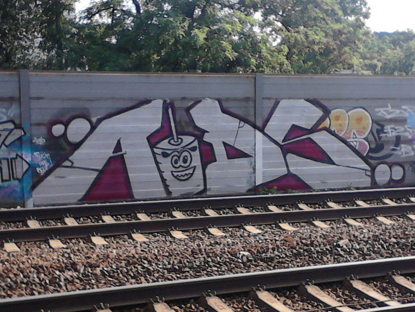 Graffiti Bombing in Hannover - Photo by Waterapple