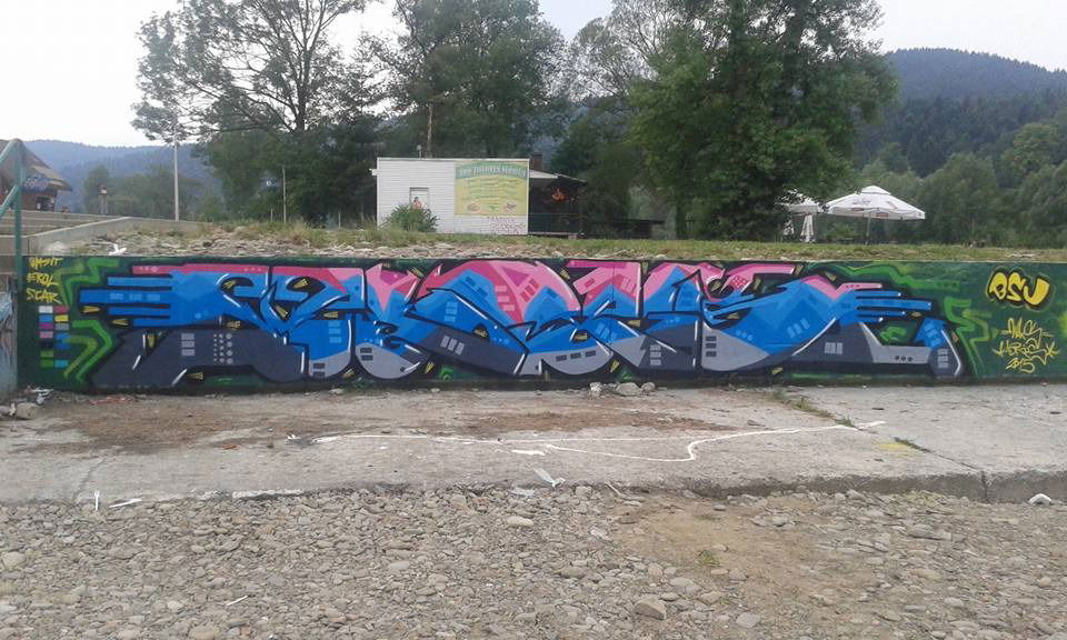 Graffiti Wall - Photo by Waxso - waxs