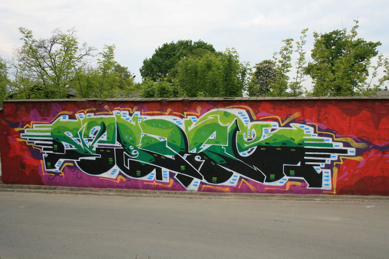 Graffiti Wall - Photo by Waxso - waxs (2015)