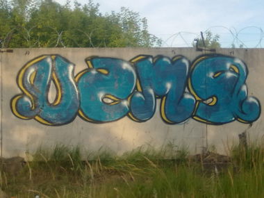 Graffiti Wall in Kostroma - Photo by Wayer - uzm, crew, wayer (2013)