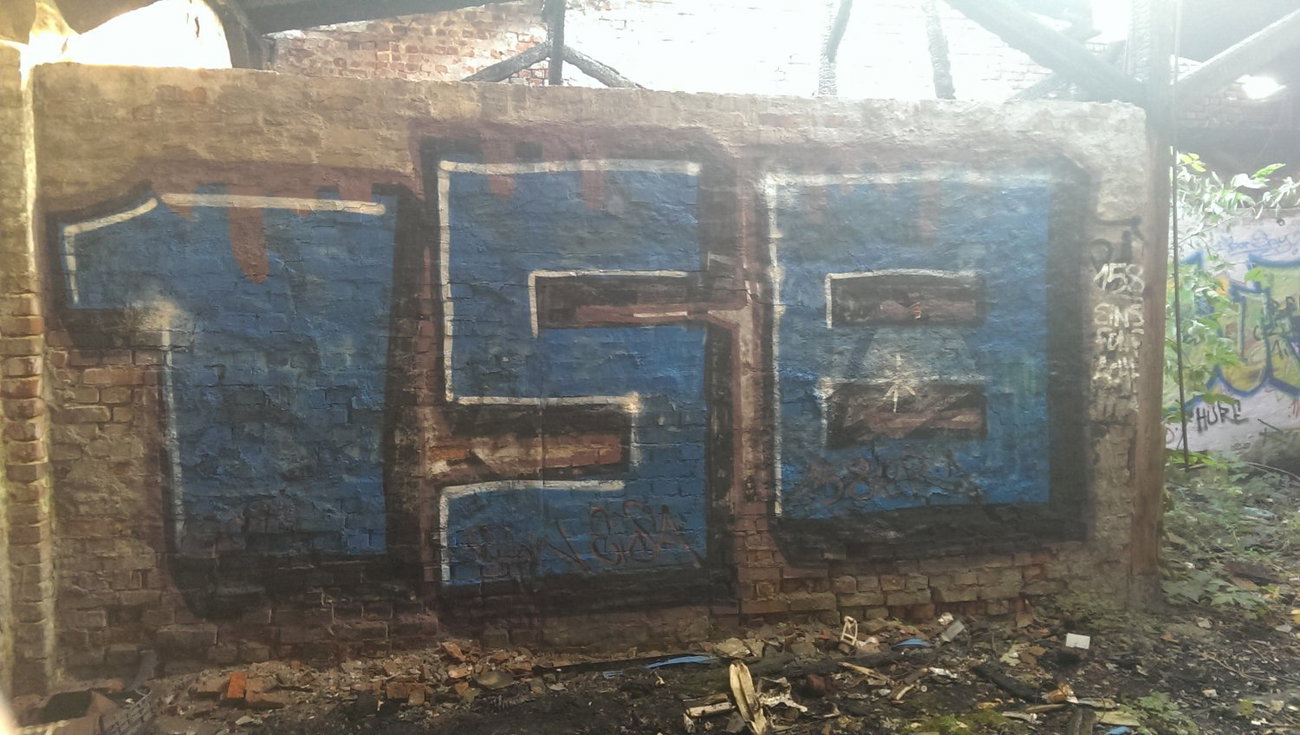 Graffiti Wall - Photo by WeedMan158 - 158 (2014)