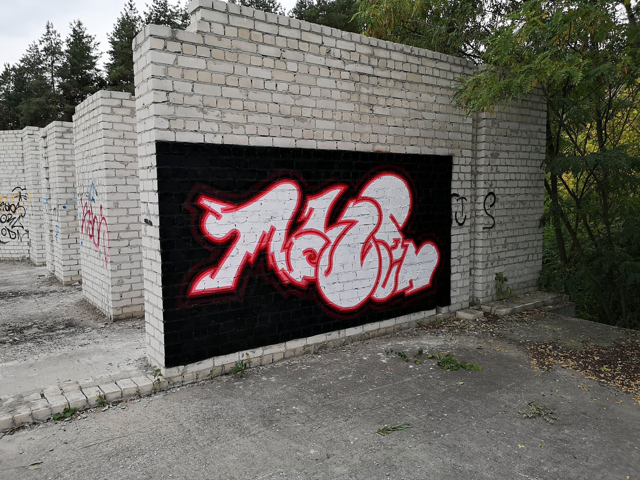 Graffiti Wall - Photo by West - McLaren (2021)