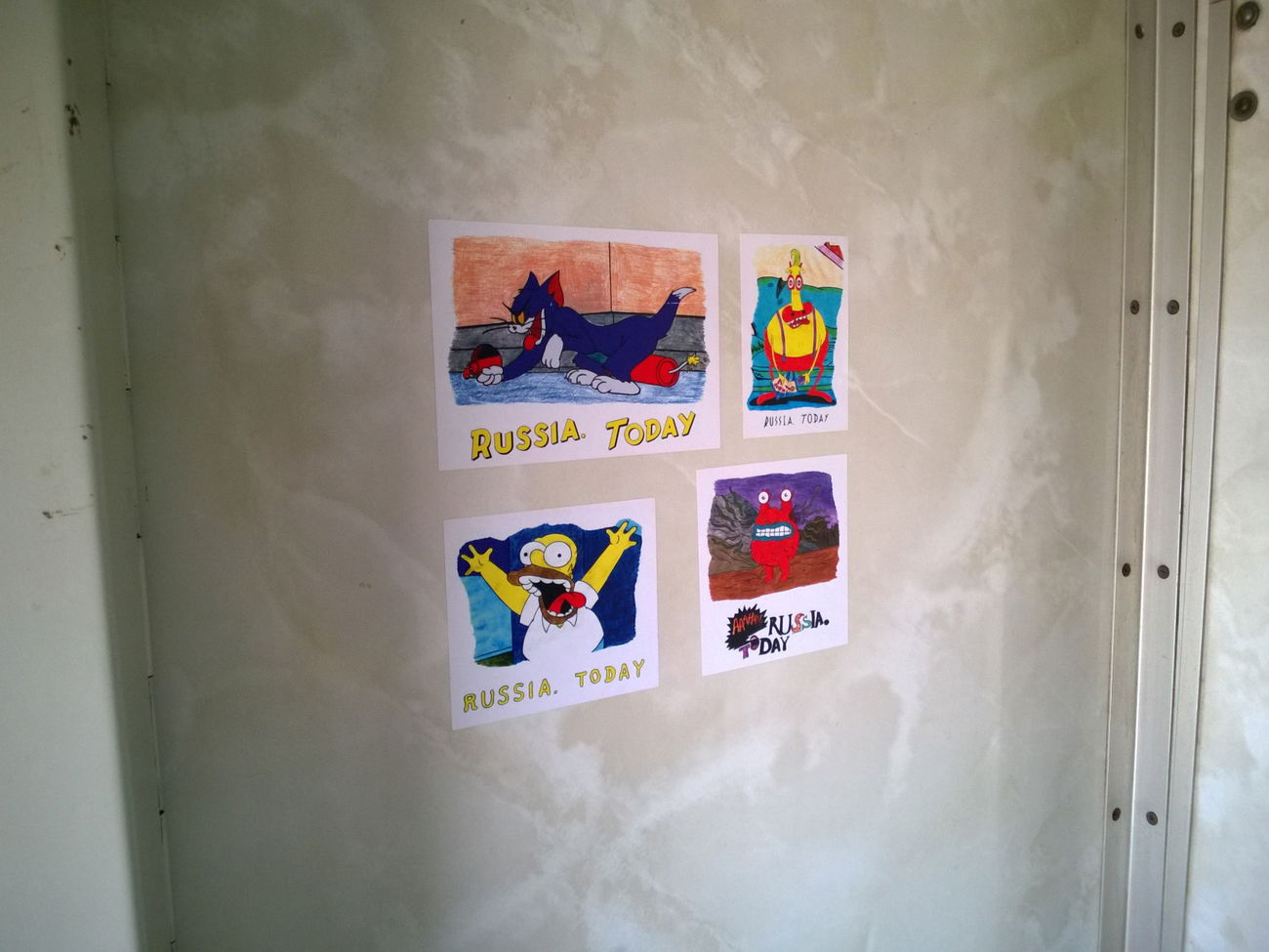 Graffiti Street Art - Photo by West - RussiaToday, Russia_Today, Heffer (2020)