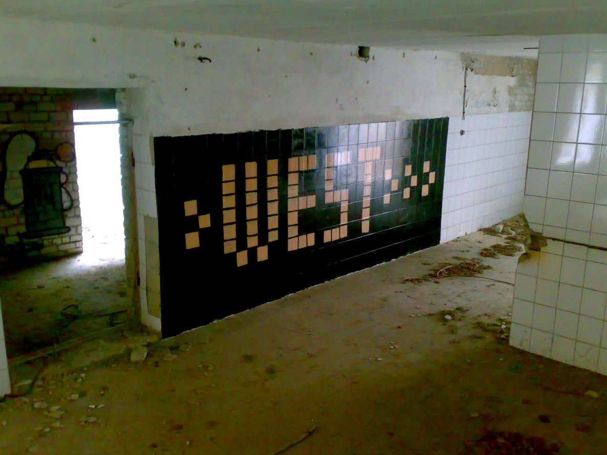 Graffiti Wall - Photo by West (2013)