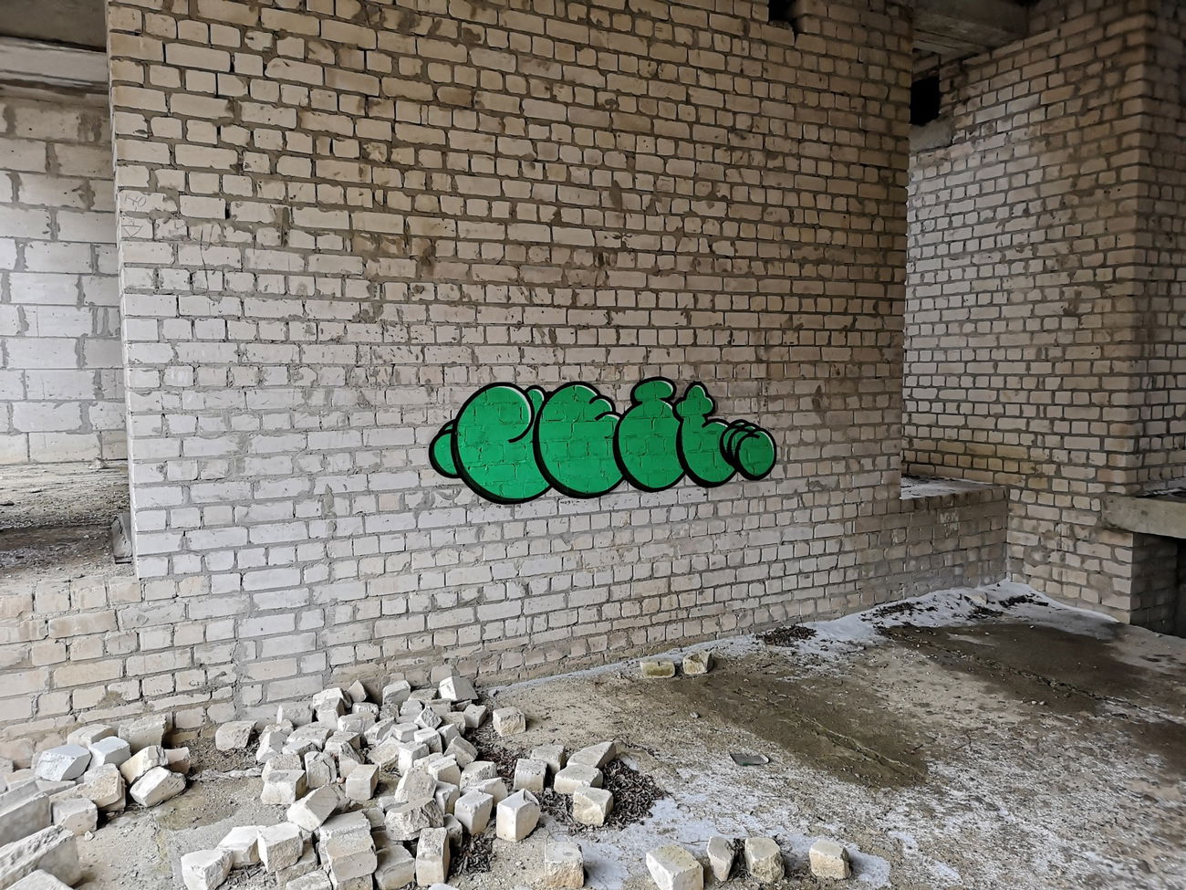 Graffiti Wall - Photo by West (2021)