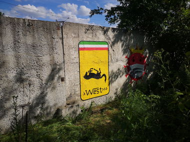 Graffiti Wall - Photo by West - Ferrari (2020)