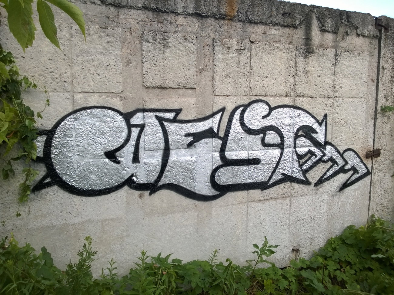 Graffiti Wall - Photo by West (2018)