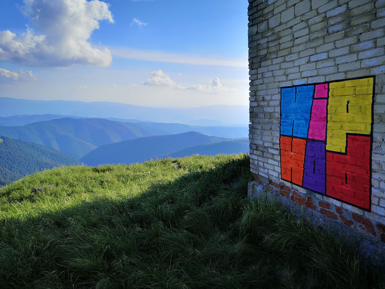 Graffiti Wall - Photo by West - HipHop, Hip_Hop (2020)