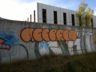 Graffiti Photo by West - McLaren (2017)