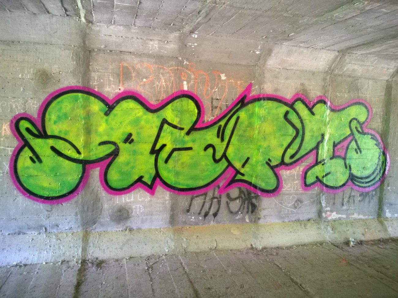 Graffiti Wall - Photo by West (2016)