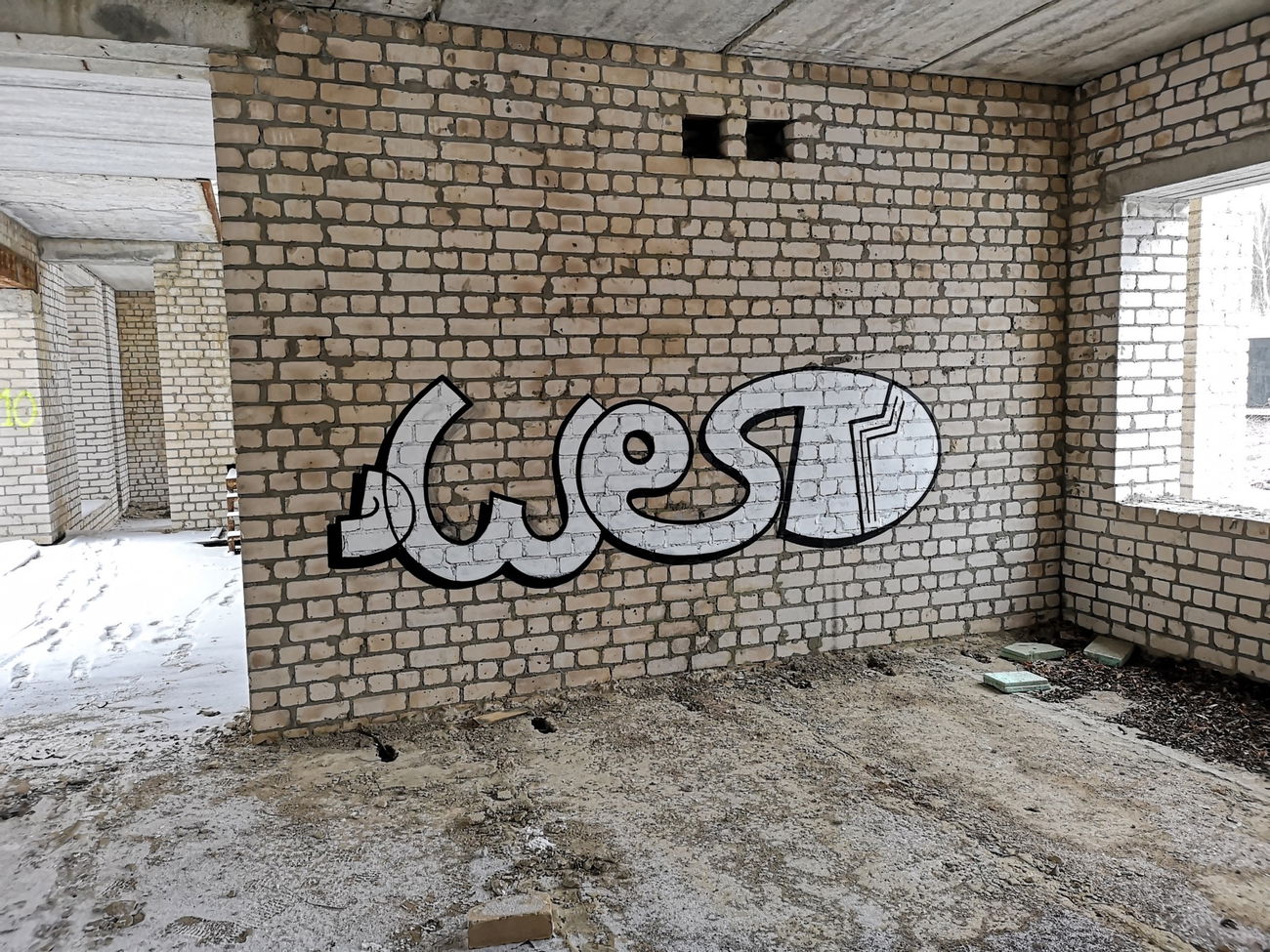 Graffiti Wall - Photo by West (2021)