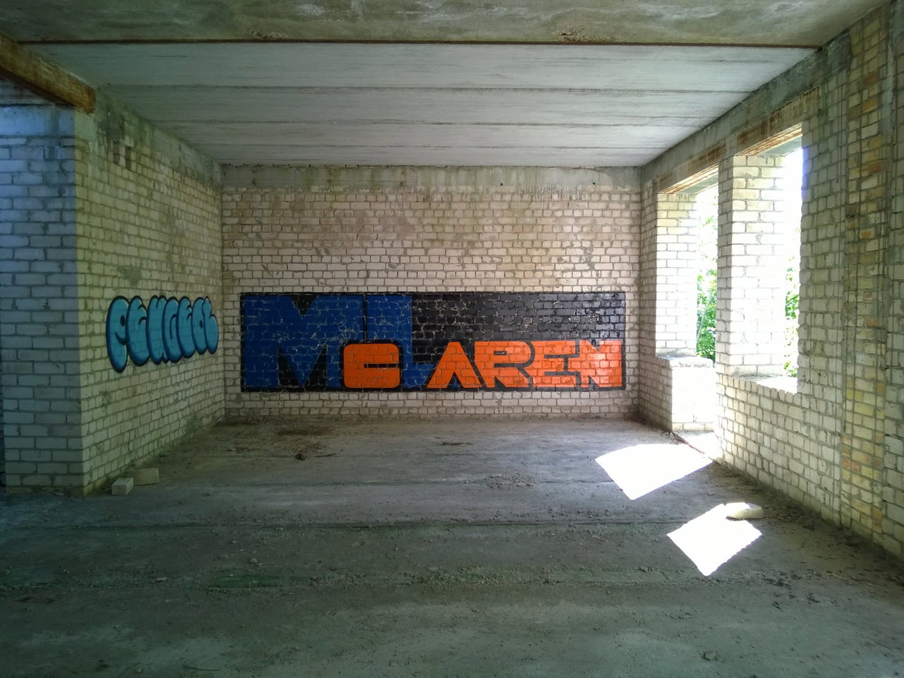 Graffiti Wall - Photo by West - McLaren (2018)