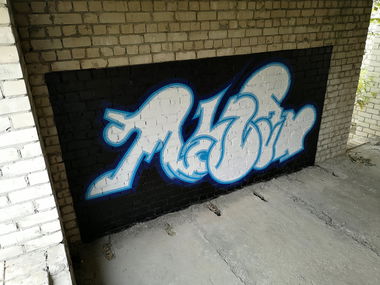 Graffiti Wall - Photo by West - McLaren (2020)