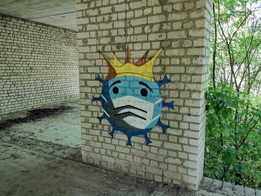 Graffiti Wall - Photo by West - Coronavirus (2020)