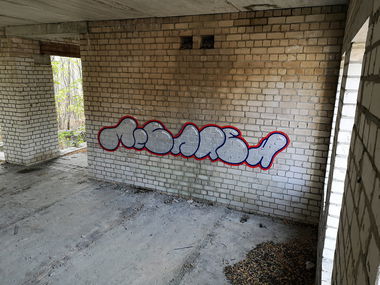 Graffiti Wall - Photo by West - McLaren (2020)