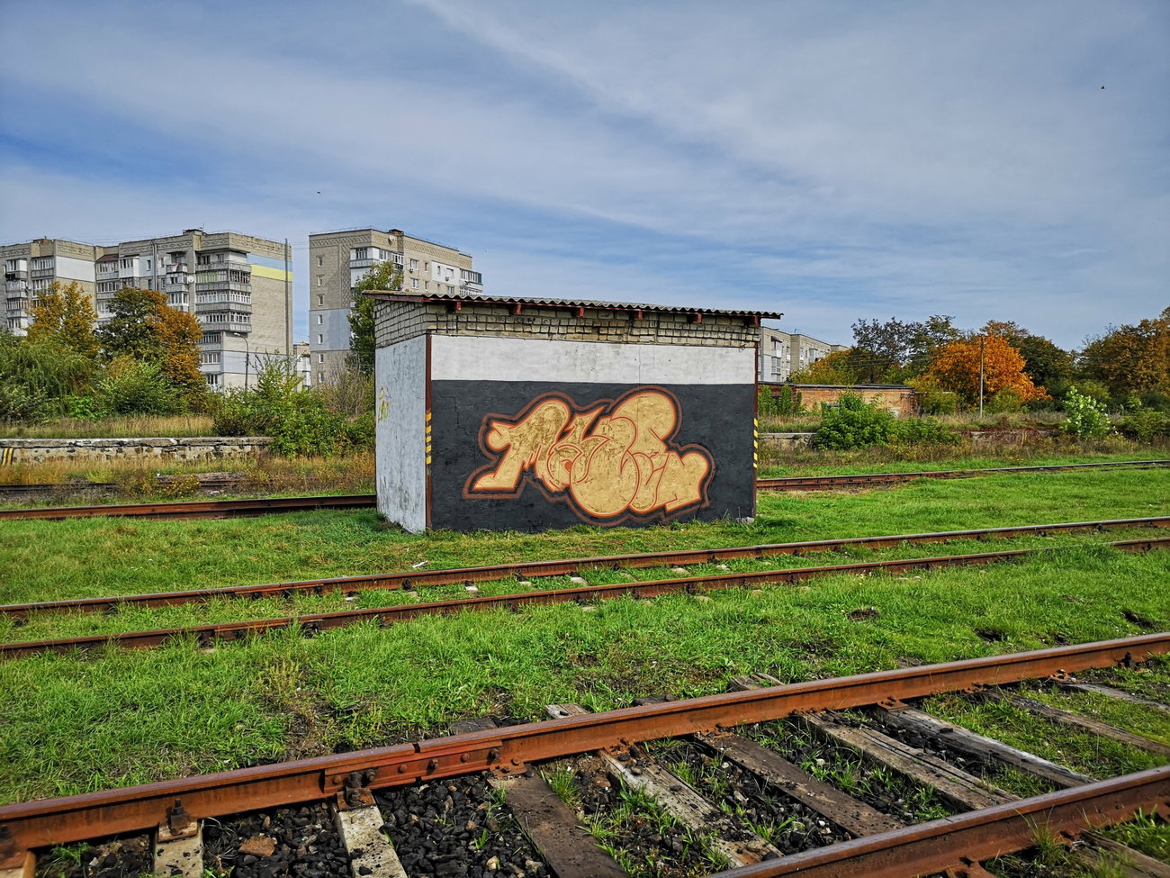 Graffiti Wall - Photo by West - McLaren (2022)