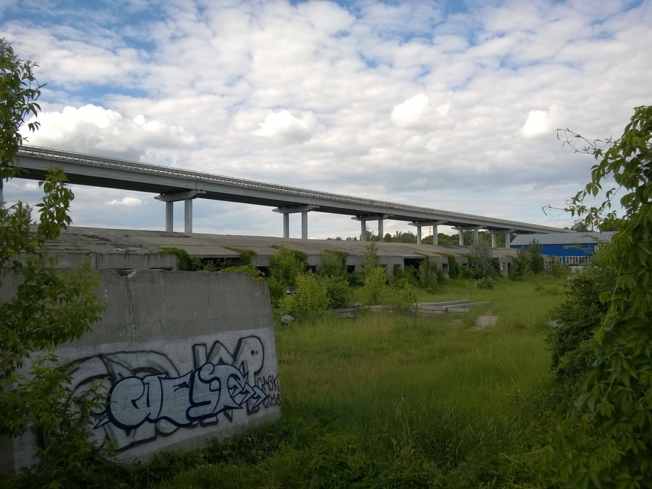 Graffiti Wall - Photo by West (2017)