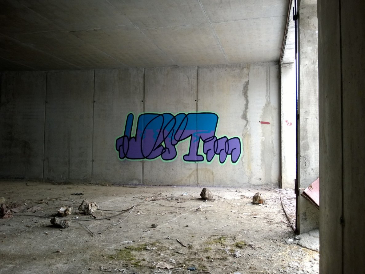 Graffiti Wall - Photo by West (2015)