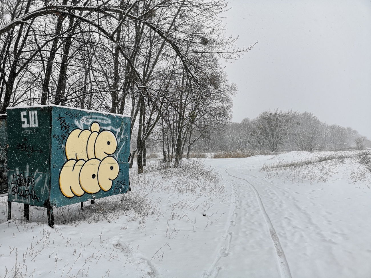 Graffiti Wall - Photo by West - HipHop, Hip_Hop (2019)