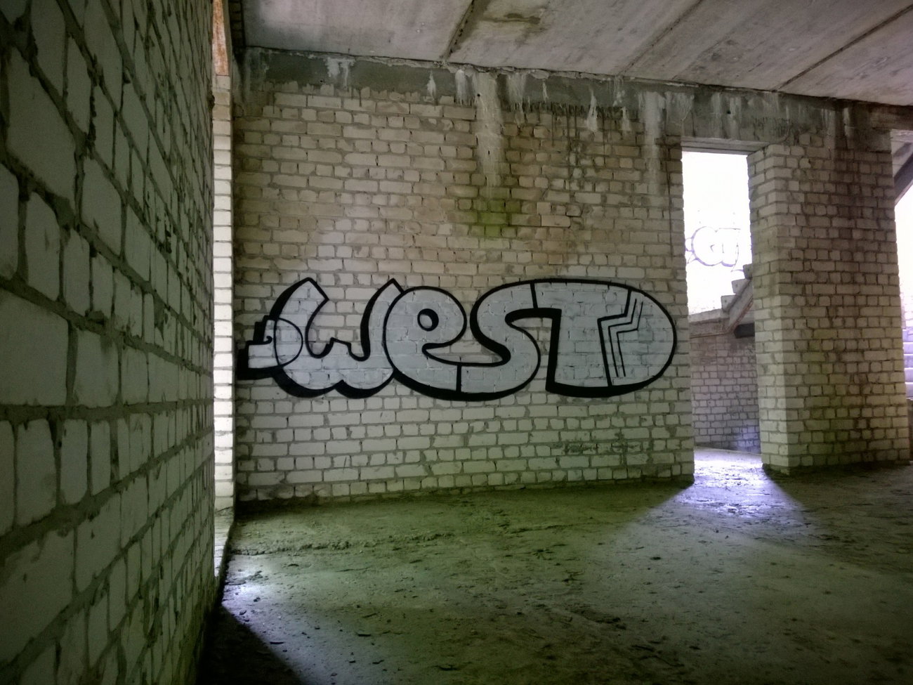 Graffiti Wall - Photo by West (2016)