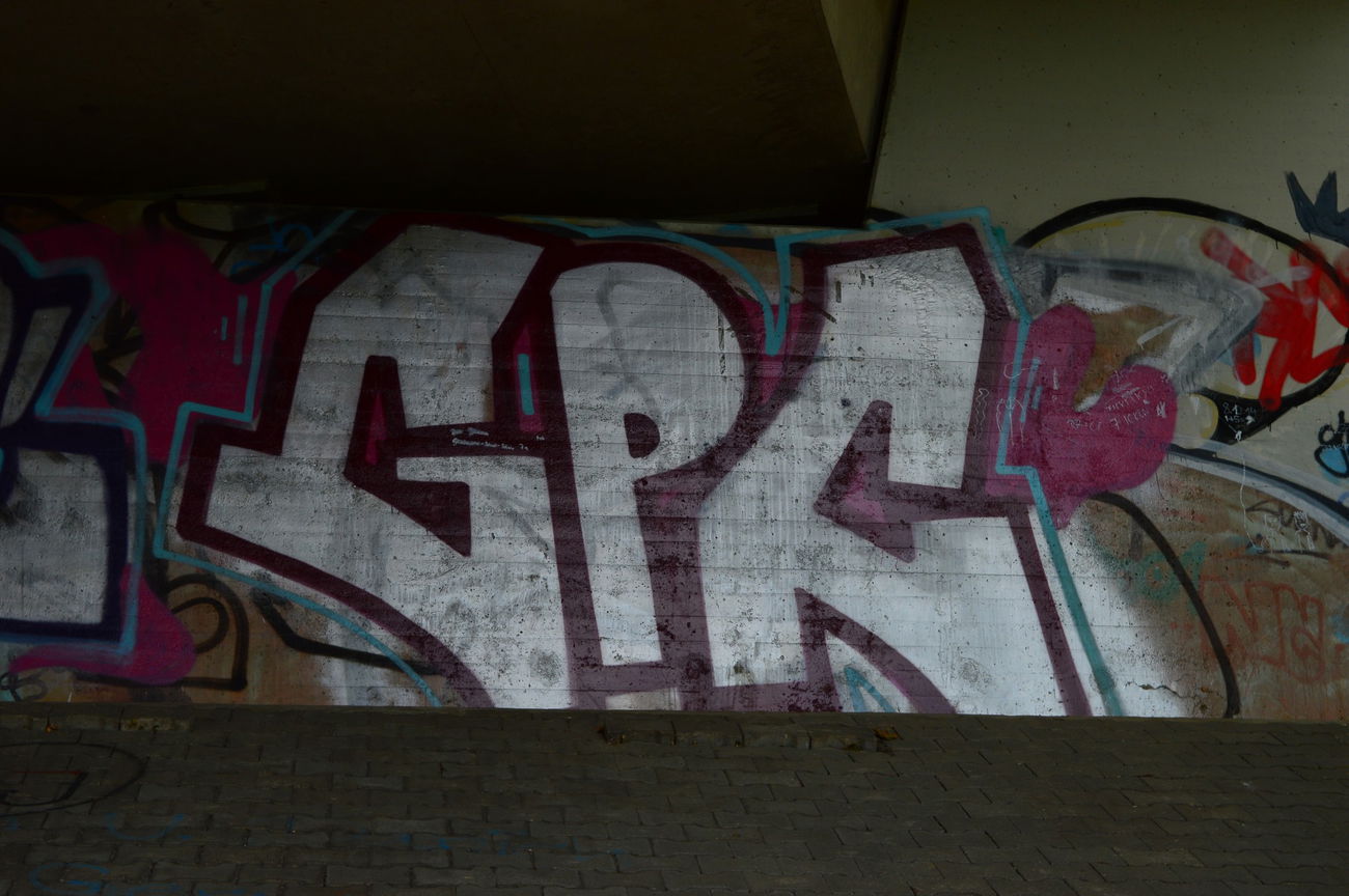 Graffiti Wall - Photo by WhiteBoy77 - GPC, GPCS, CKS (2015)
