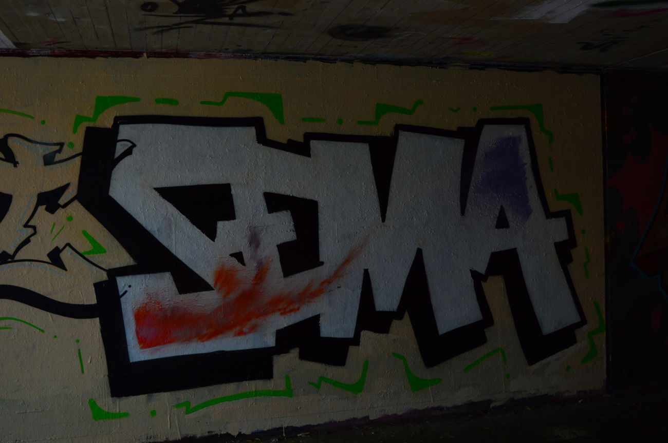 Graffiti Wall - Photo by WhiteBoy77 - SEMA, GPC, CKS (2015)