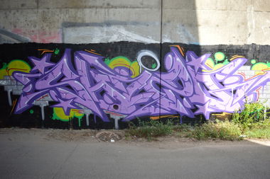 Graffiti Wall - Photo by WhiteBoy77 - güros, ksm, gyros (2015)