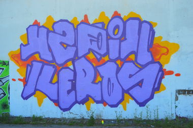 Graffiti Bombing - Photo by WhiteBoy77 - Kiosk (2015)