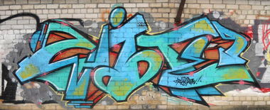 Graffiti Wall - Photo by Whiteone - white (2013)