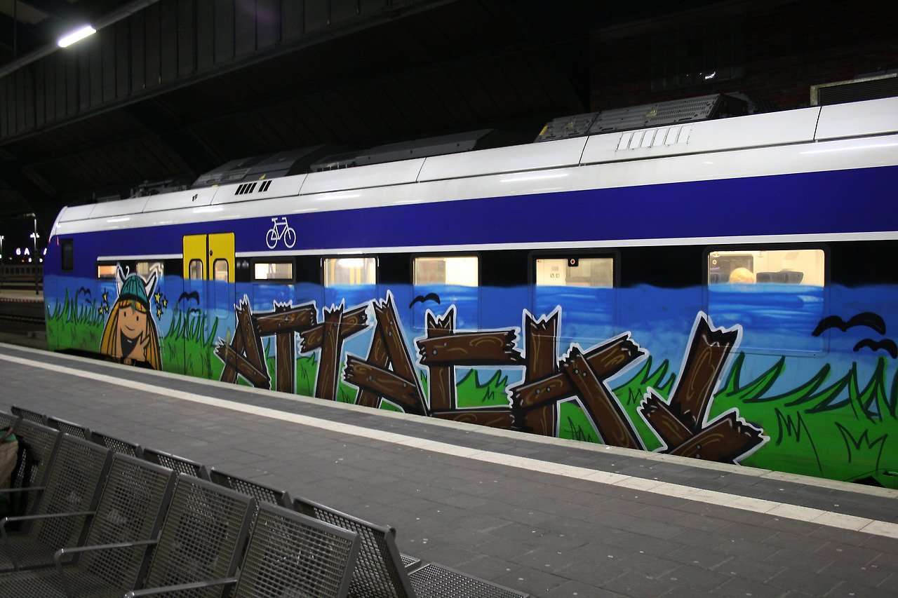 Graffiti Train in Oldenburg - Photo by WhootsUp - Attack, Atk