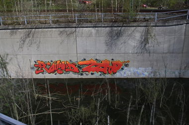 Graffiti Wall in Hamburg - Photo by WhootsUp - Round, ZZtop, cos (2012)