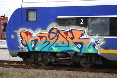 Graffiti Train in Oldenburg - Photo by WhootsUp - Niek, Nk, 180 (2013)
