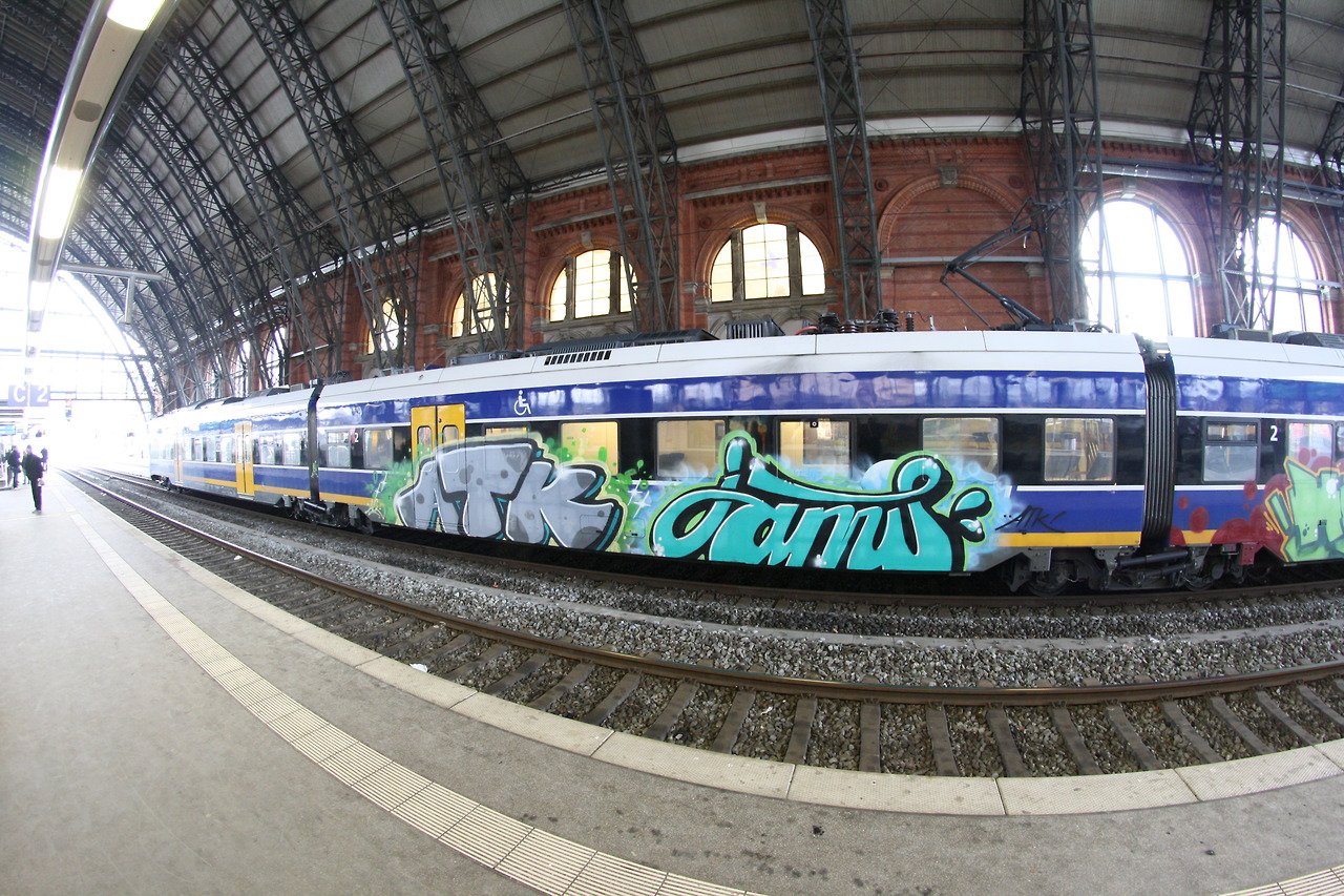 Graffiti Train in Bremen - Photo by WhootsUp - Atk, Janw (2013)