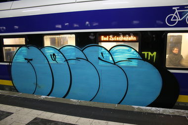 Graffiti Train in Oldenburg - Photo by WhootsUp - Moses, Topsprayer (2012)