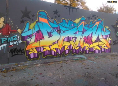 Graffiti Wall - Photo by WildstyleShop