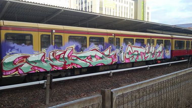 Graffiti Train - Photo by WildstyleShop - berlin, wildstylemagazine, vandals