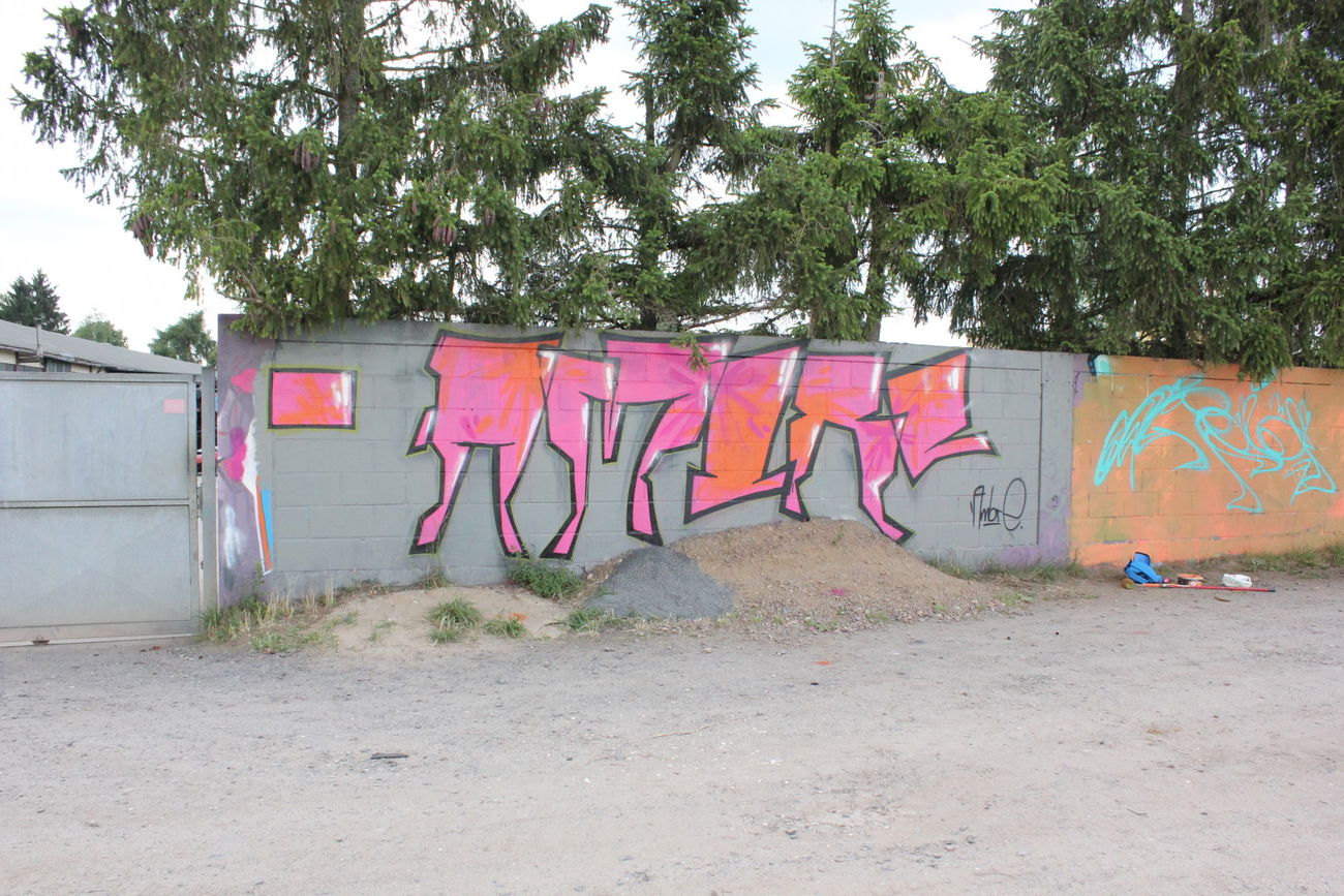 Graffiti Wall - Photo by Willitanner - ambre (2015)