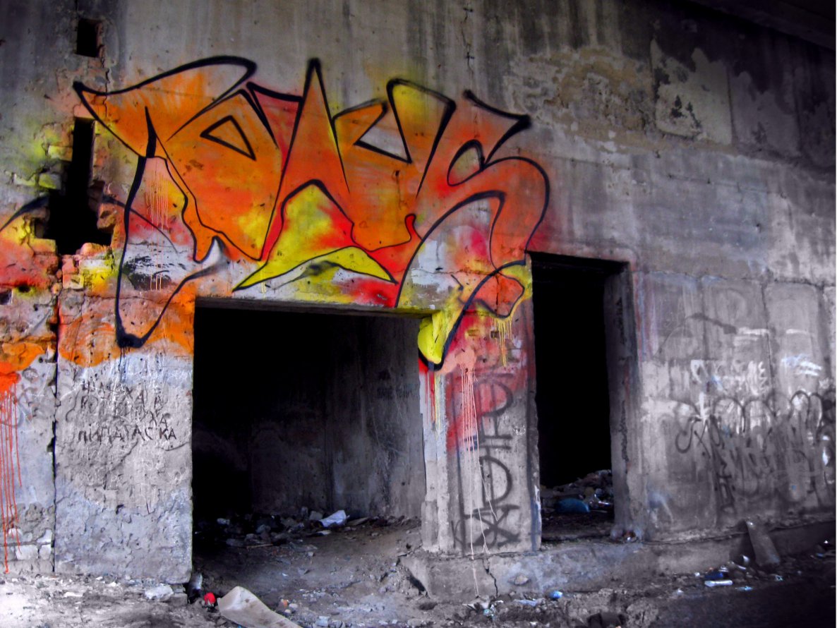 Graffiti Wall - Photo by Wius - wius