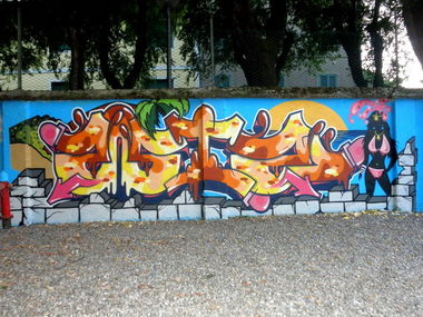 Graffiti Wall - Photo by WizArt