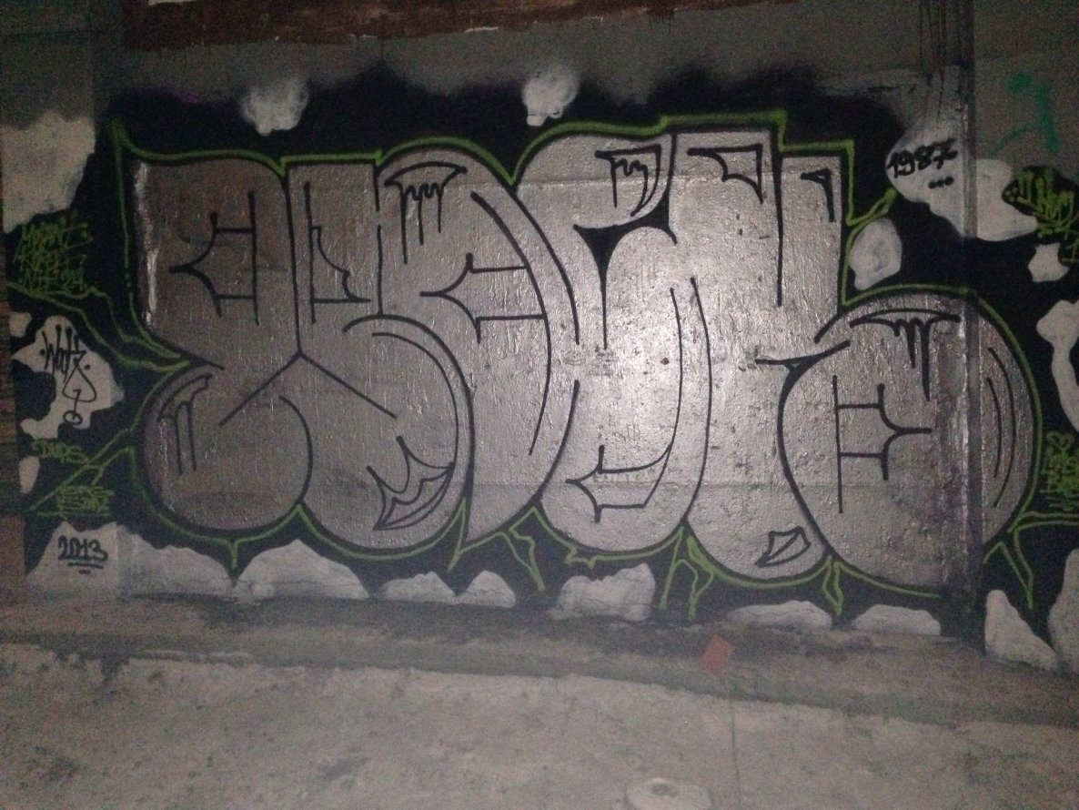 Graffiti Wall - Photo by Woker - Rap (2014)