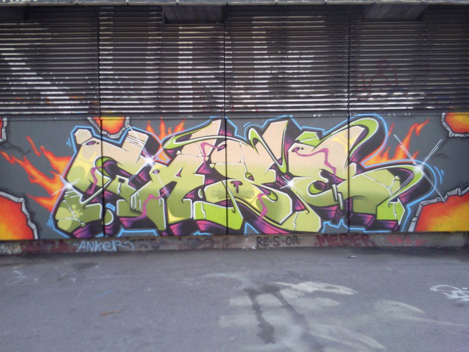 Graffiti Wall in Vienna - Photo by Wolfneck - case, vienna, wien