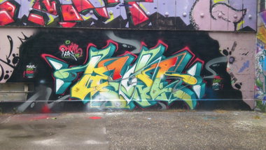 Graffiti Wall in Vienna - Photo by Wolfneck - vienna, wien, austria