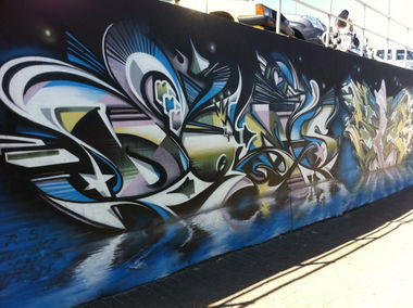 Graffiti Wall in Sydney - Photo by Wolfneck - bondi, australia, beach