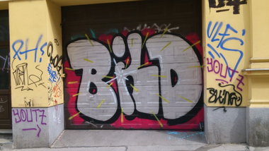 Graffiti Bombing in Vienna - Photo by Wolfneck - bild, vienna, wien