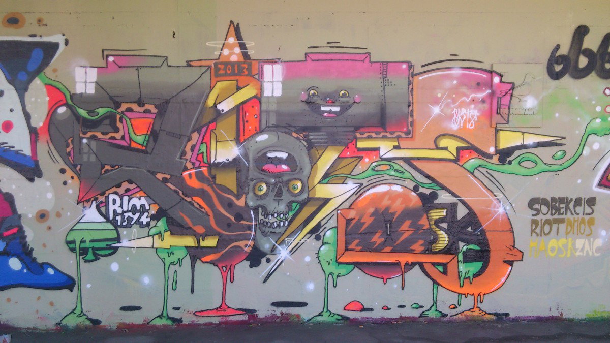 Graffiti Wall in Vienna - Photo by Wolfneck - vienna, riot, hall